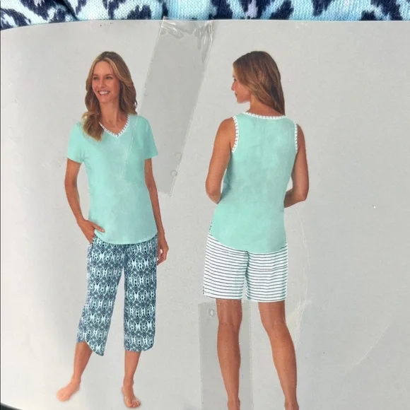 Midnight by Carole Hochman Women's Light Blue Pajama Set nwt 4-piece - Picture 8 of 9